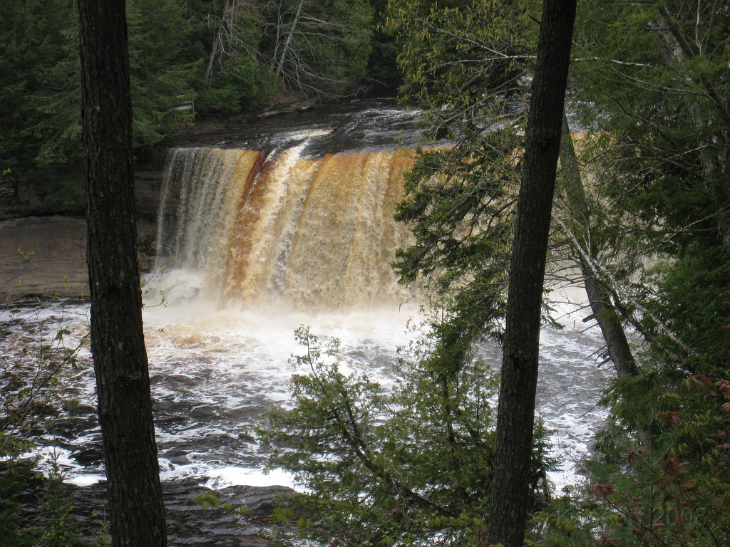 Mackinaw Island Area May 2008 1156.jpg - May 24 2008 a trip to Mackinac City for a 5 M race and a visit to Mackinac Island. A day to the UP, Paradise, Whitefish Point and Tahquamen Falls. This was followed by trips to Petoskey and Charlevoix.